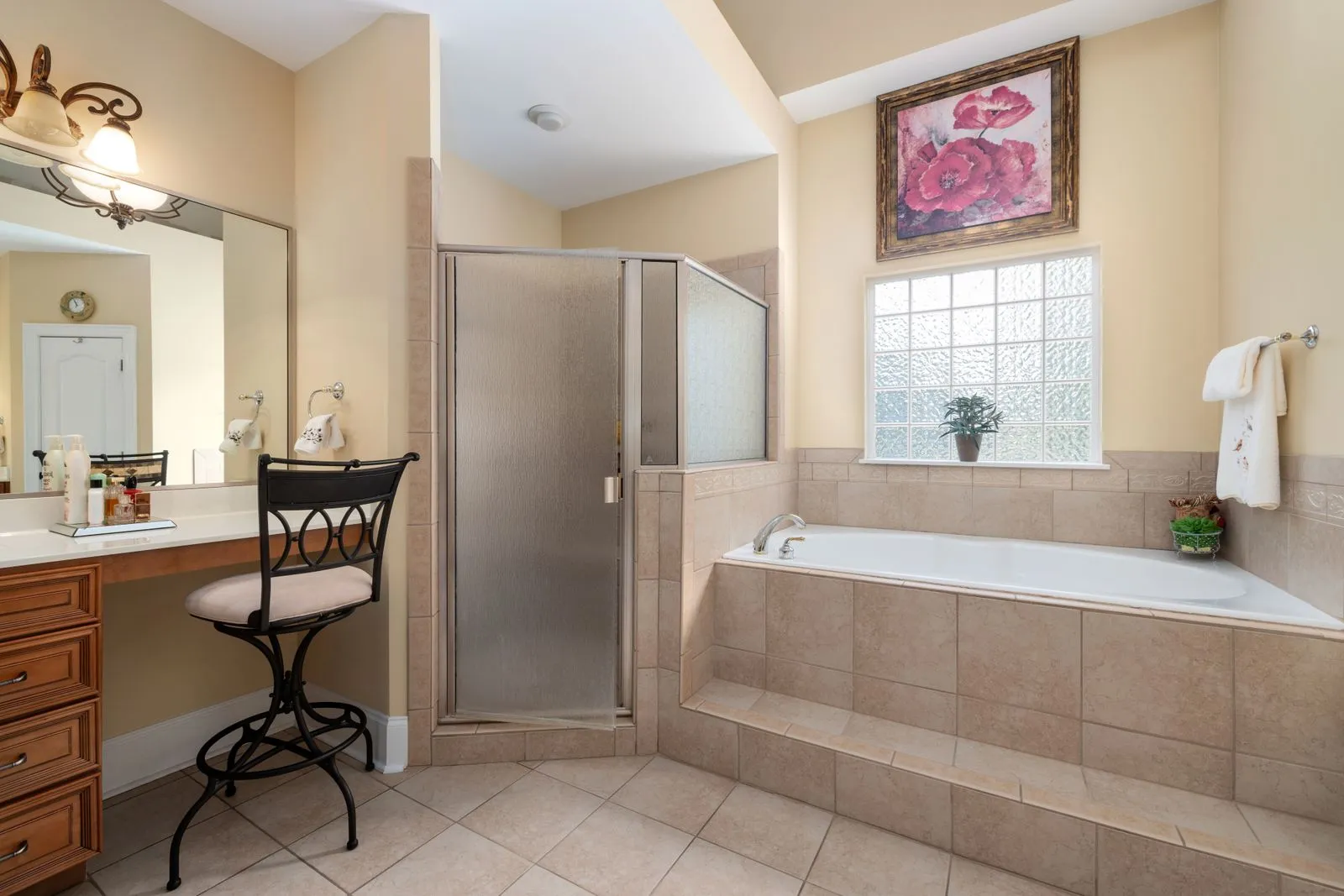 How to Choose Glass Blocks for a Bathroom
